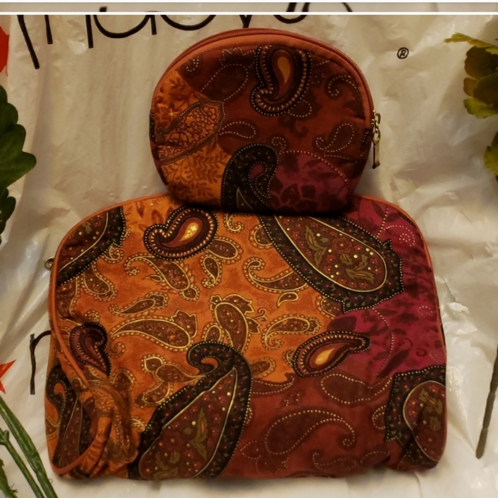 2-PC SET PAISLEY PATTERN COSTMETIC BAGS With Zipper Closure